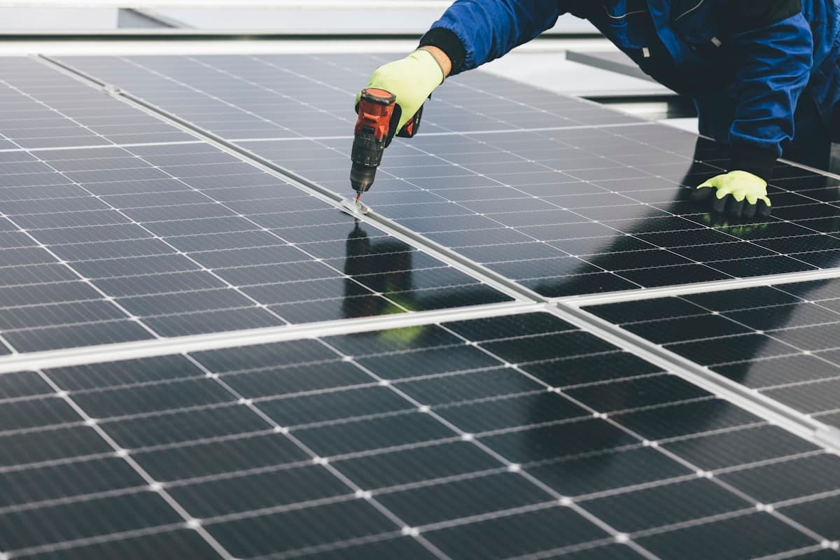 Understanding Solar Battery Storage: LiFePO4 vs Lead Acid